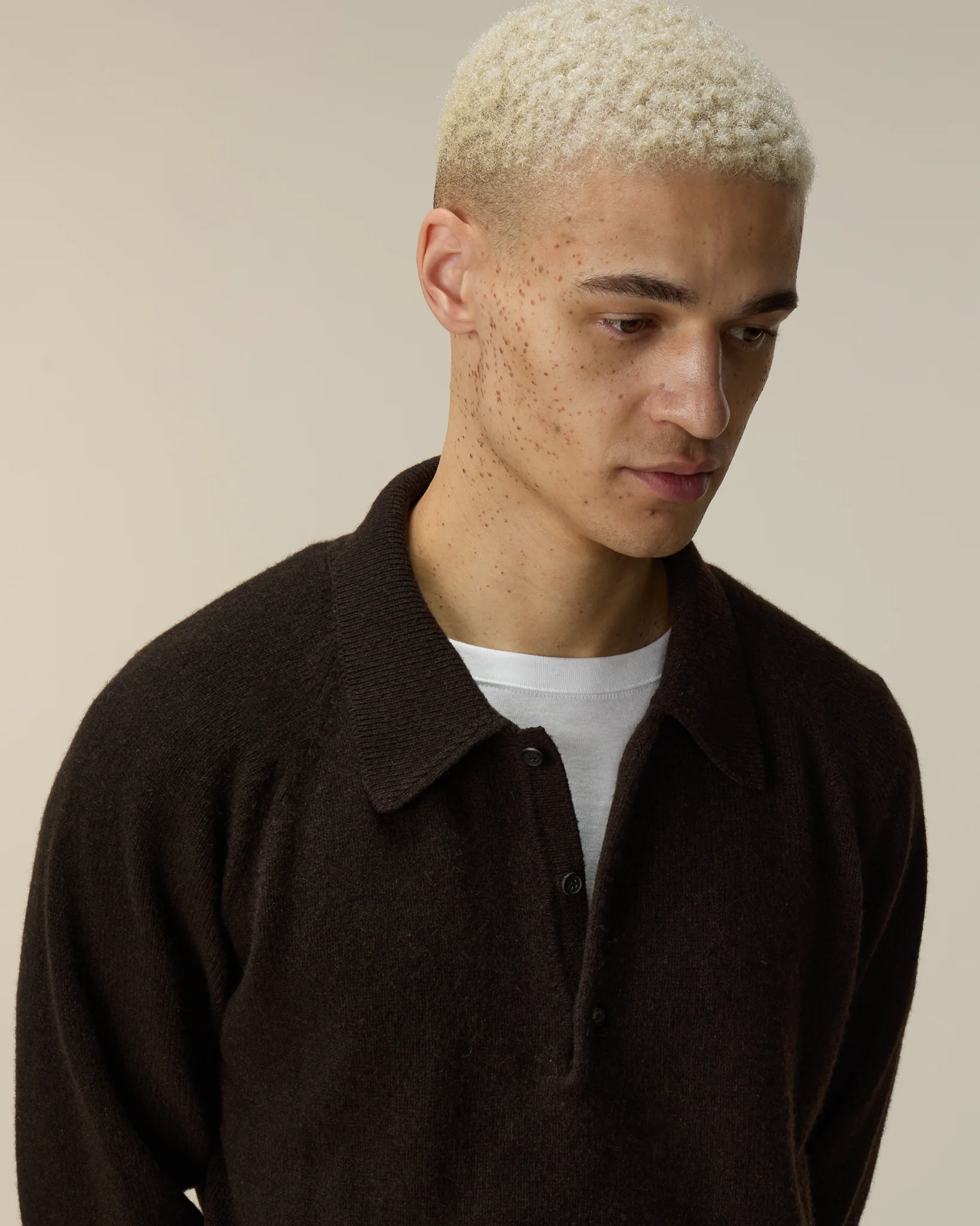 Men's Brown Cashmere Polo Shirt - Image 3