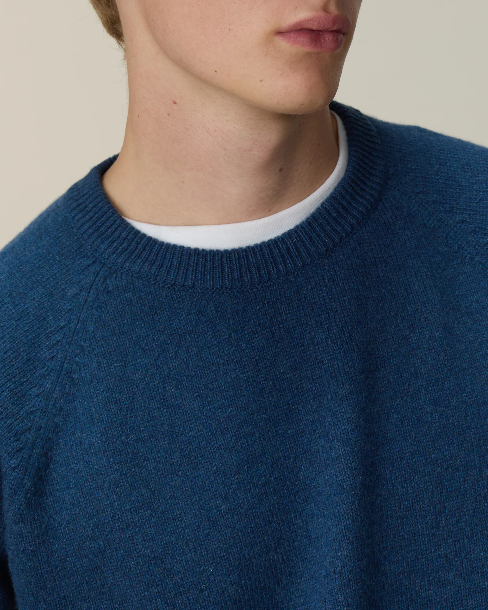 Men's Ocean Cashmere Crew Neck - Image 3