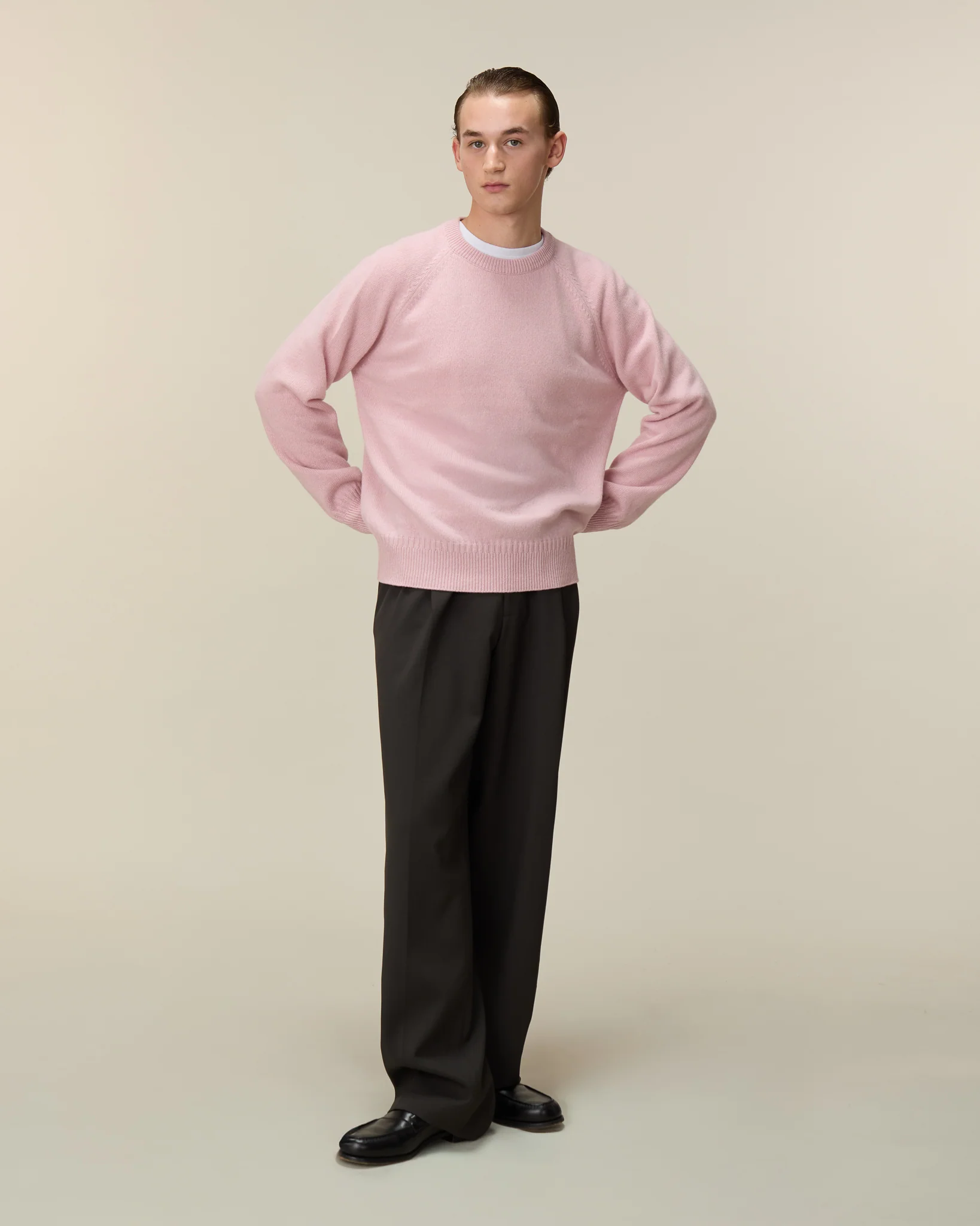 Men's Rose Cashmere Crew Neck Sweater - Image 2