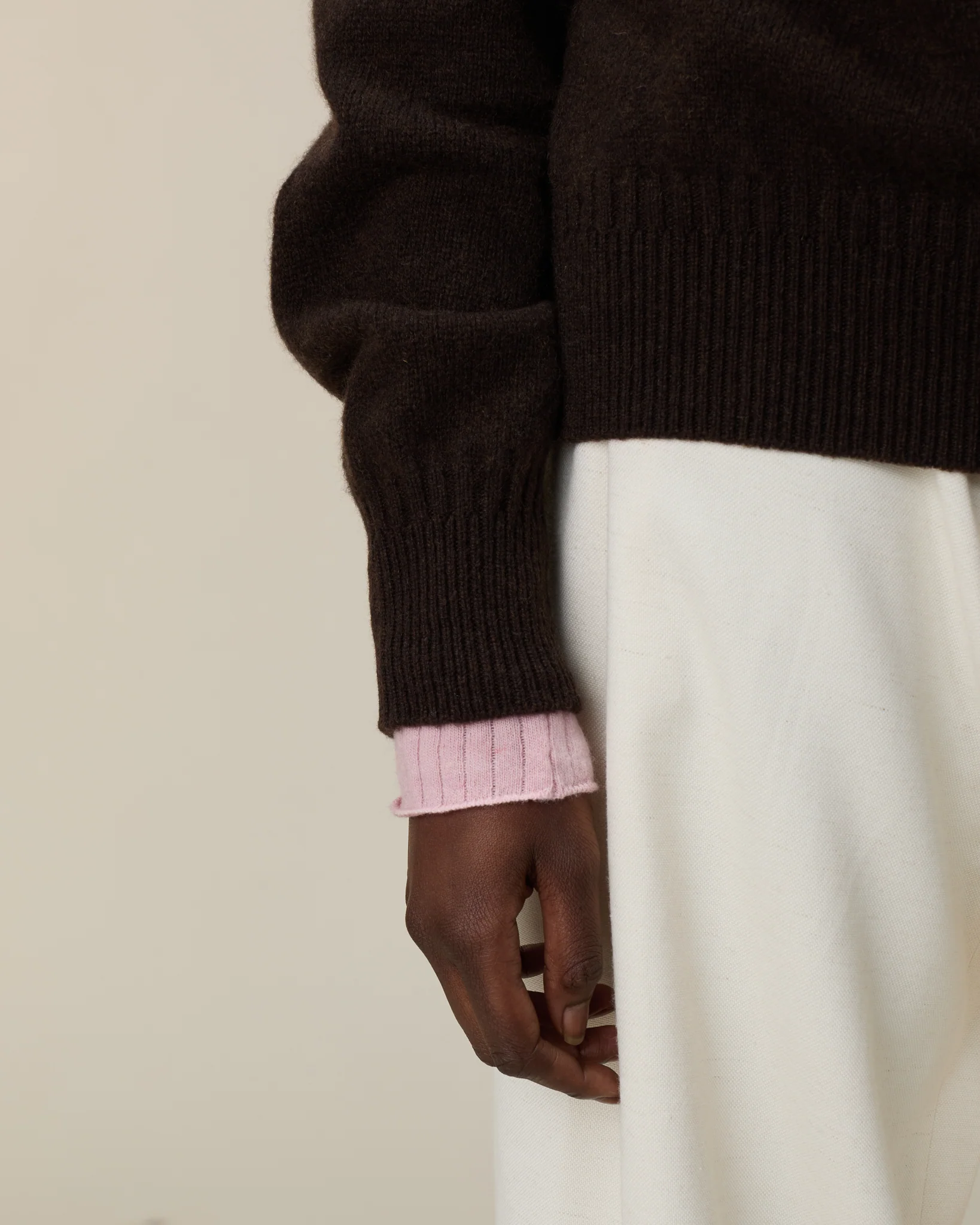 Women's Brown Cashmere crewneck - Image 4
