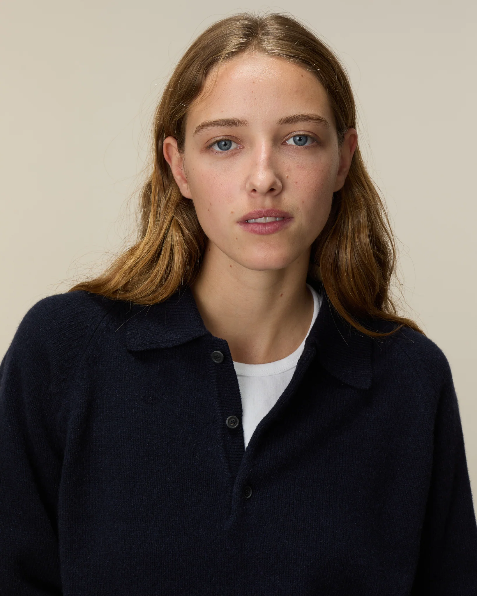 Women's dark navy cashmere polo - Image 3