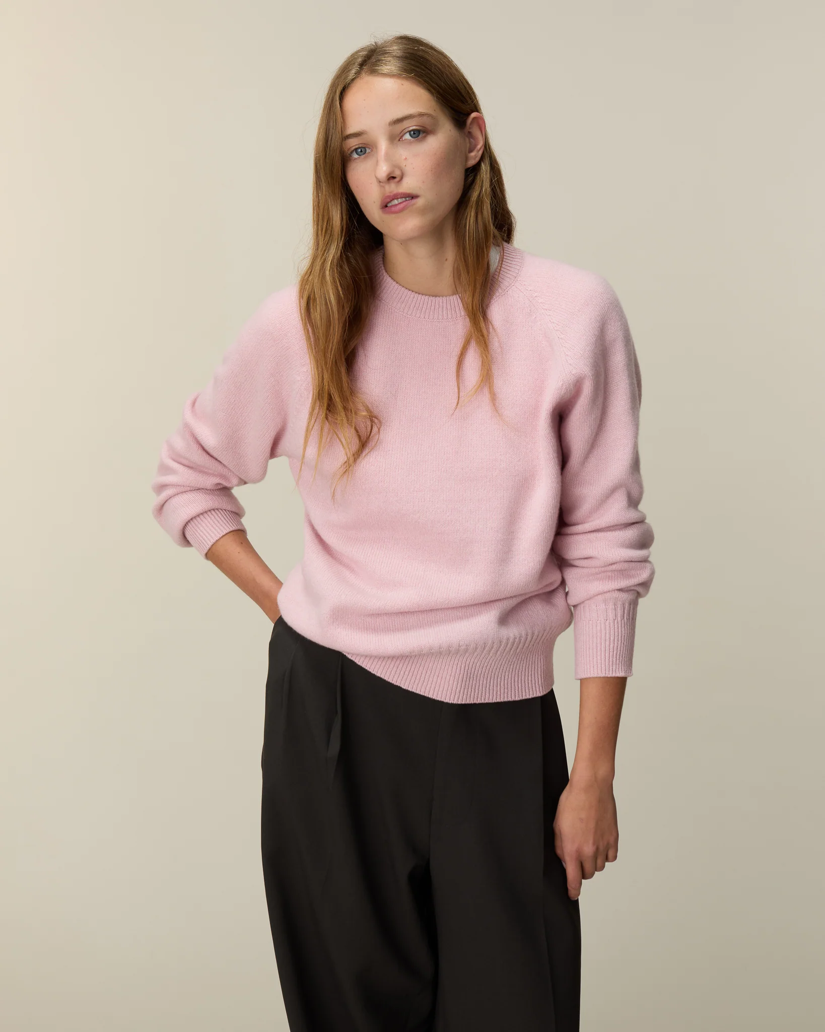 Women's Rose Crew Neck Cashmere Sweater