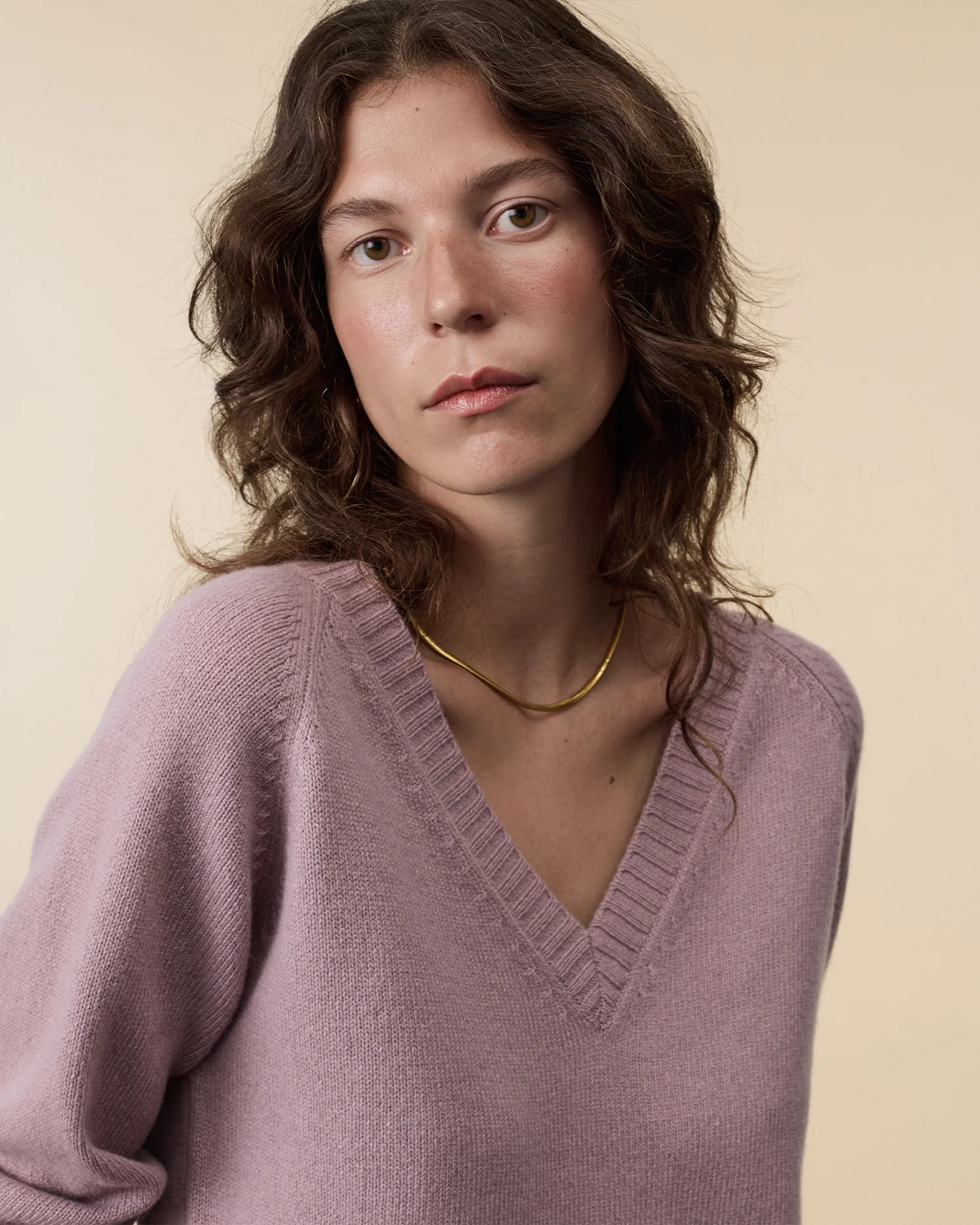 Women's Pink Cashmere V-Neck - Image 3